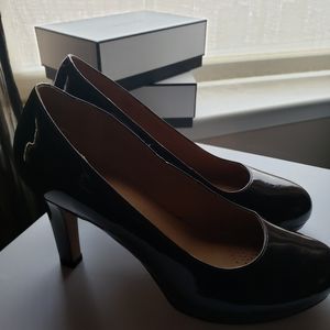 Brown Clarks pumps